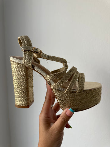 Tacón esparto Luz dorado