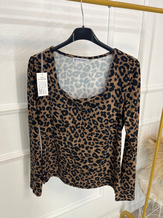 Camiseta Leonor (V63096)