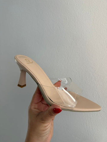 Tacón pico transparente