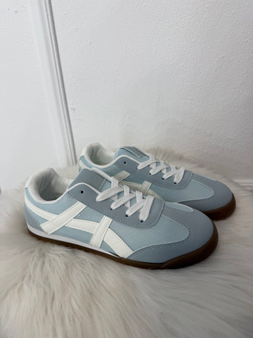 Tenis aria celeste