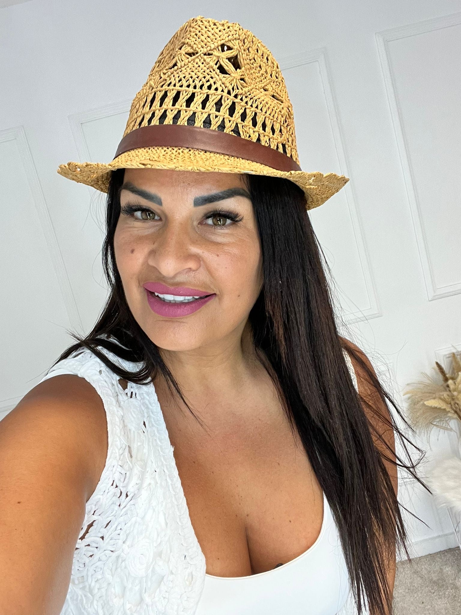 Sombrero Rafia rígida
