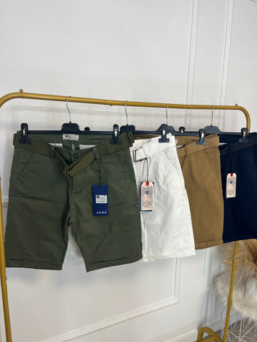 Pantalón Chino corto