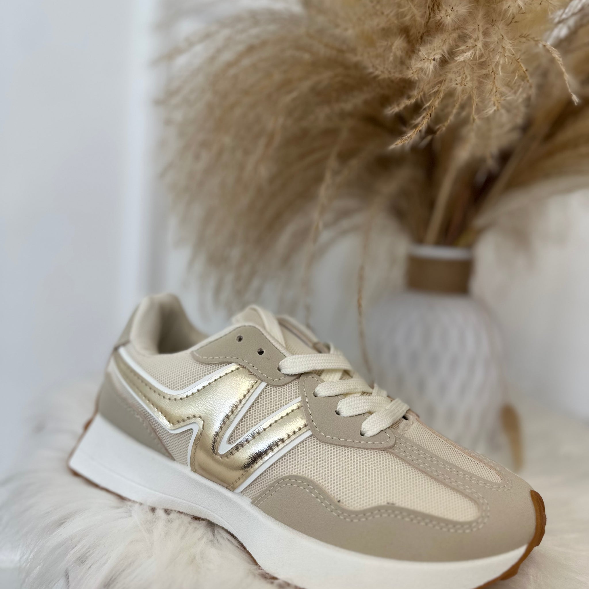 Tenis H75 Dorado