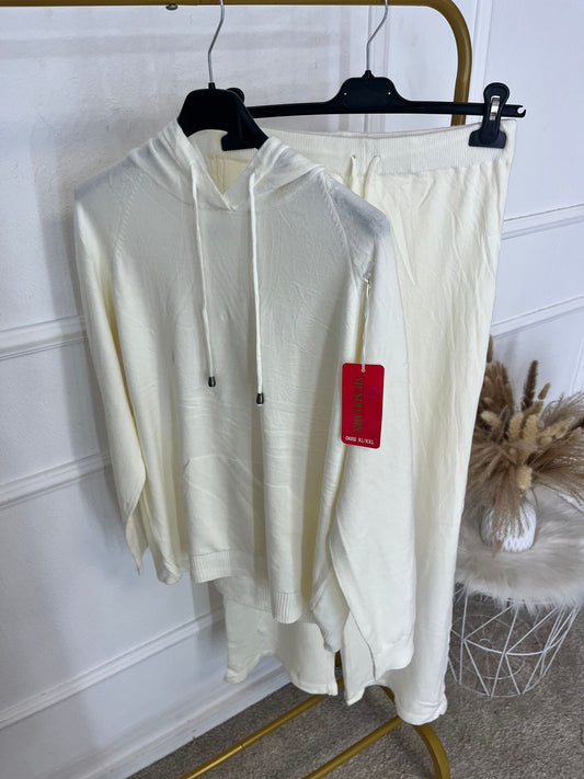 Conjunto punto capucha (852)