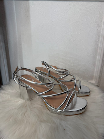 Tacón bella medio plateado