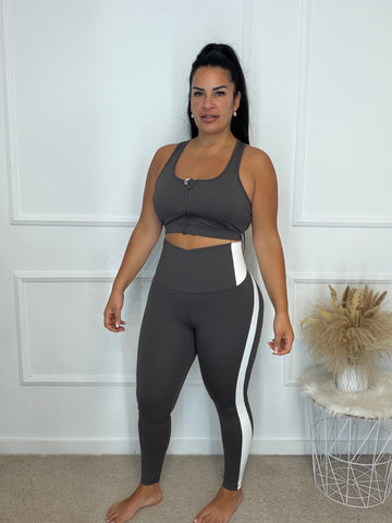 Conjunto Laura