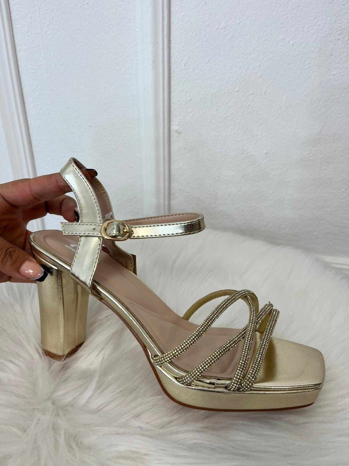 Tacón Dorado (0071)