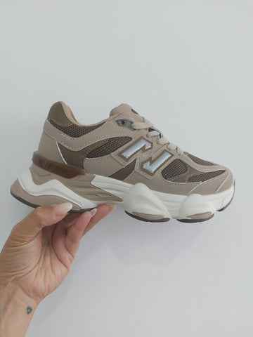 Tenis new topo
